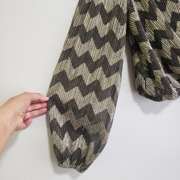 A S T R THE LABEL PRIMADONNA CHEVRON WRAP TOP - Picture 10 of 16